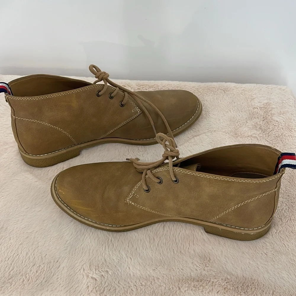 Tommy Hilfiger Tan Suede Ankle Boots size 9.5